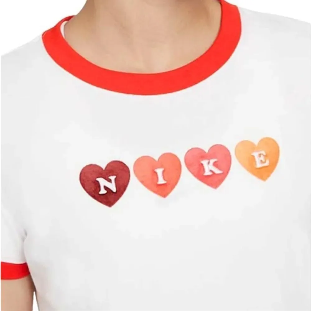 Nike Women's SMALL Logo Hearts Ringer T-Shirt - NEW